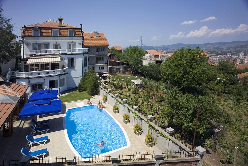 Garni Hotel Panorama Lux Ni Exterior foto